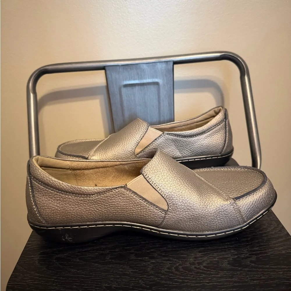 Geoleleph Women’s Size 11 Pewter Leather Comfort Slip-On Shoes Orthopedic
